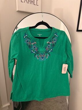 Allison Daley Emerald Green Split-Neck Tunic with Blue Floral Embroidery — NWT